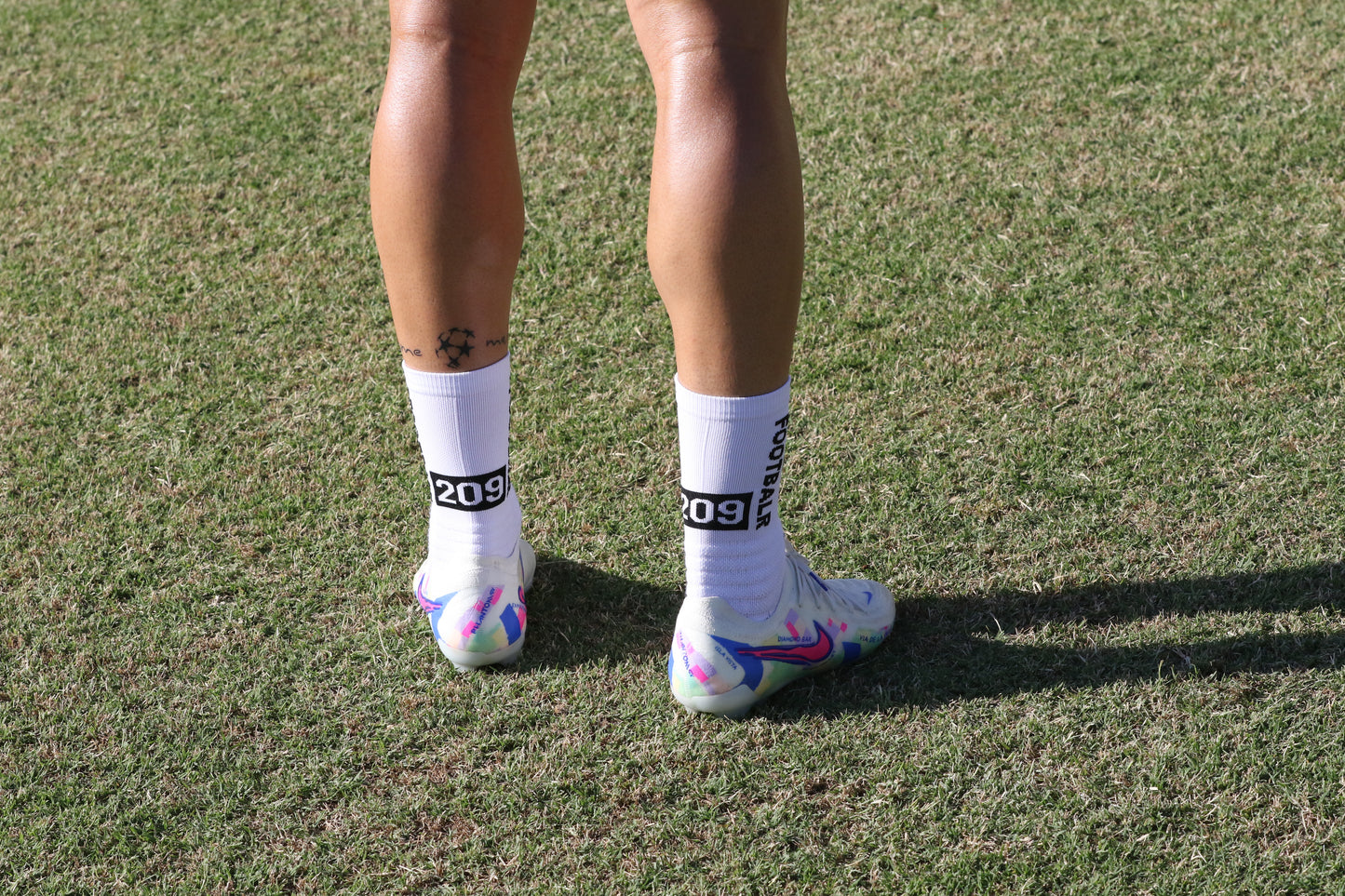 Footbalr Grip Socks (white 209)